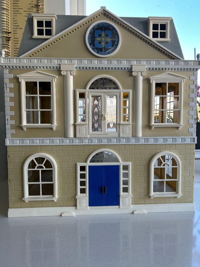 Sylvanian Families Grand Hotel and extras