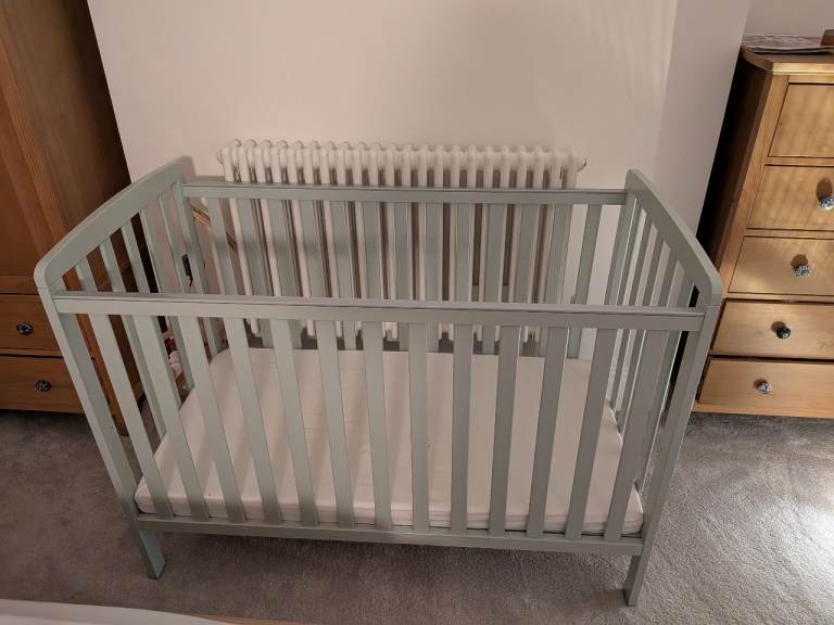 John Lewis crib, great condition