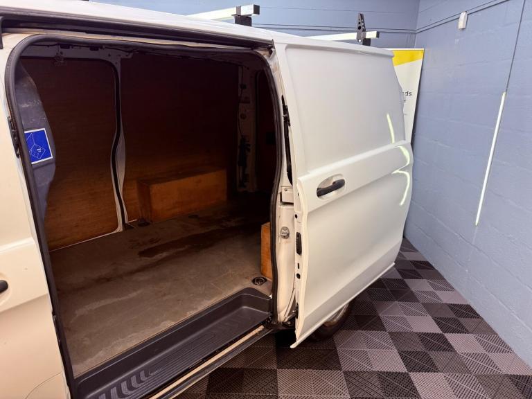 2020 Mercedes-Benz Vito 1.7 114 CDI Progressive FWD L2 Euro 6 (s/s) 5dr (LWB) PANEL VAN Diesel Ma...