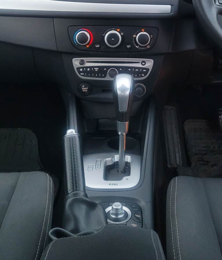 2011 Renault Megane AUTOMATIC 