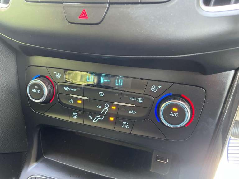 FORD FOCUS 1.5 TDCi Titanium 2016