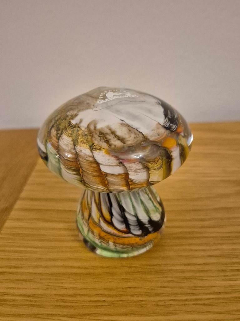 Phoenician Glassblowers Malta Toadstool Mushroom Paperweight Art Glass