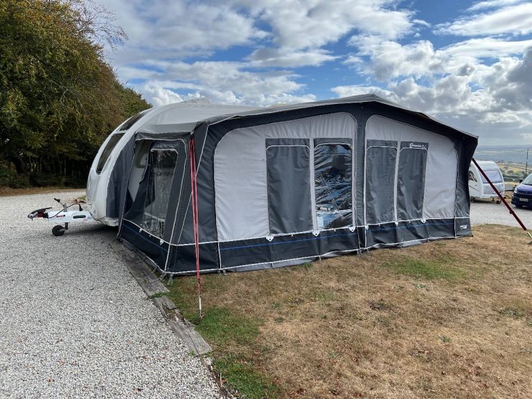 Camptech Savanna DL Caravan Awning – Grey, Good Condition