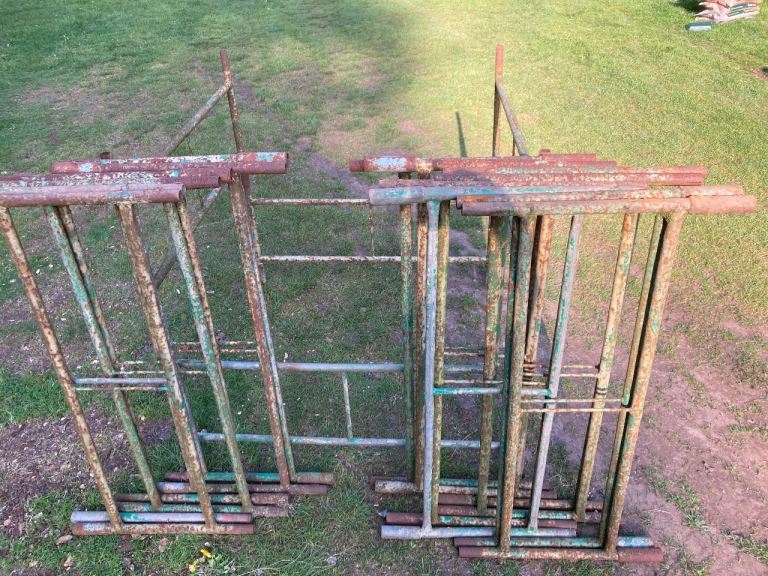 4’ x 4’ scaffold tower