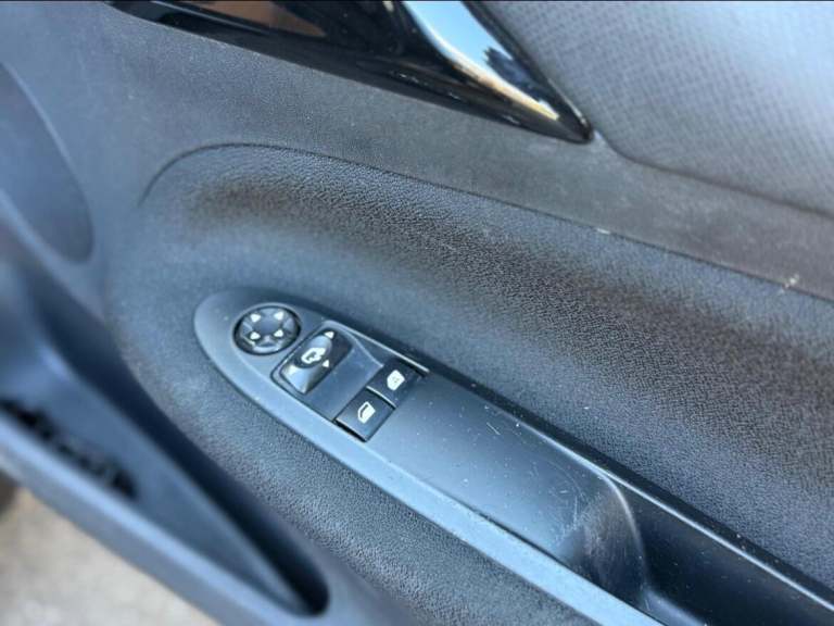 2016 DS Automobiles DS 3 1.2 PureTech Chic 3dr HATCHBACK PETROL Manual