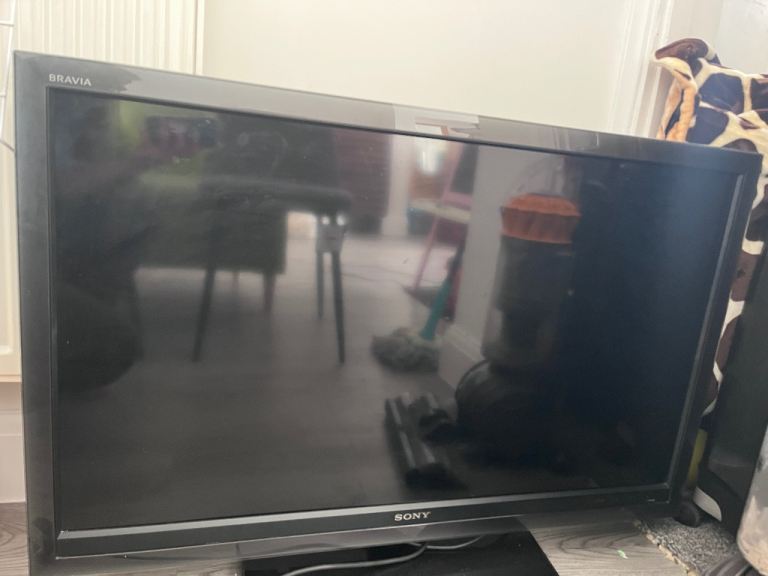 Tv for spare and repair
