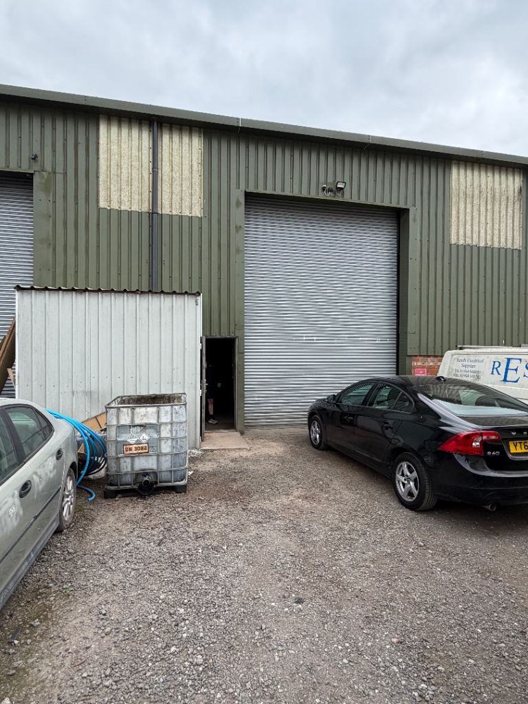 Unit for Rent - YO32 9TN - 1300 Sq.Ft