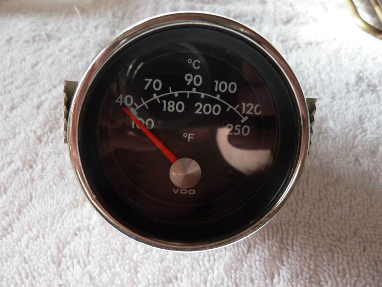 VDO Boat Engine Temperature Guage 12V, 2 1/4 Diameter