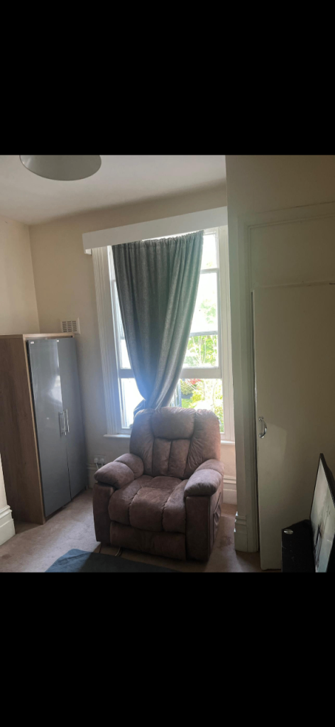 Double room to rent 650