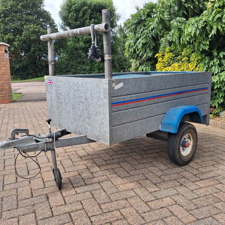 Klinn Car Trailer