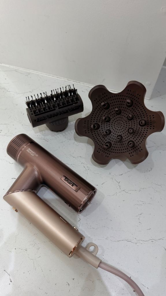 Hair dryer