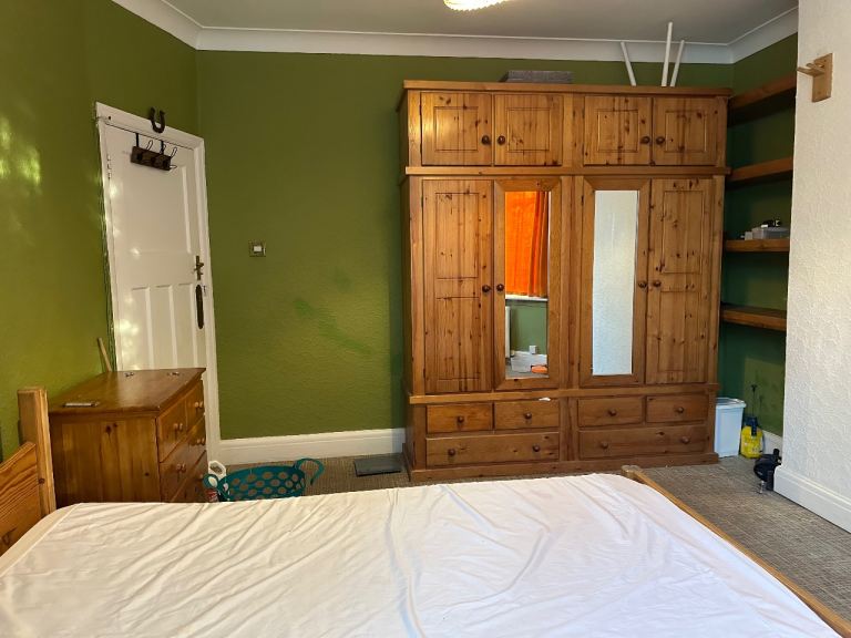 Double room for rent