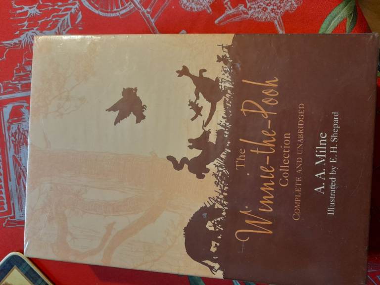 NEW Winnie the pooh book collection 