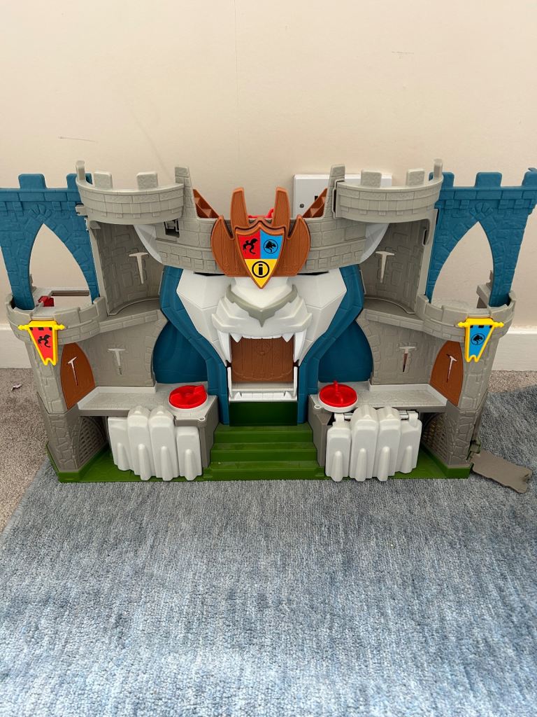 Imaginext castle