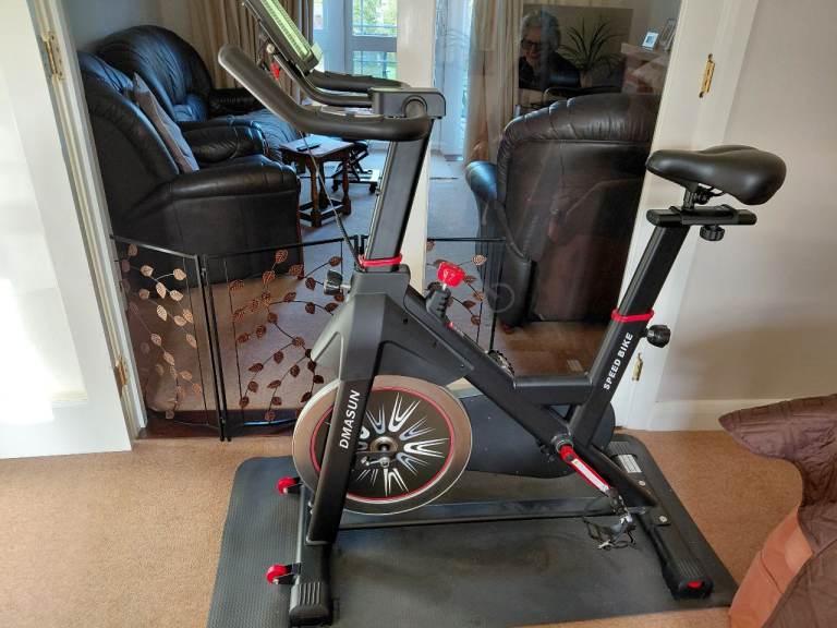 DMASUN Exercise Bike - Black Indoor Cycling Bike