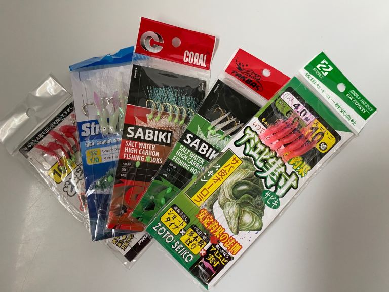 12 for £10 Mackerel feathers lures sea fishing rod reel rigs traces Royal Mail Delivery Available