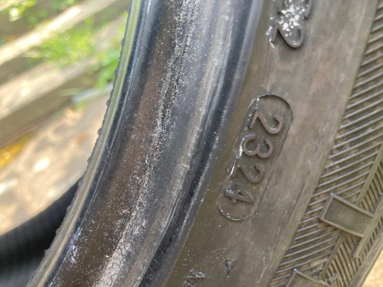 1xCharmhoo tyre 235/45/r19 6mm tread 