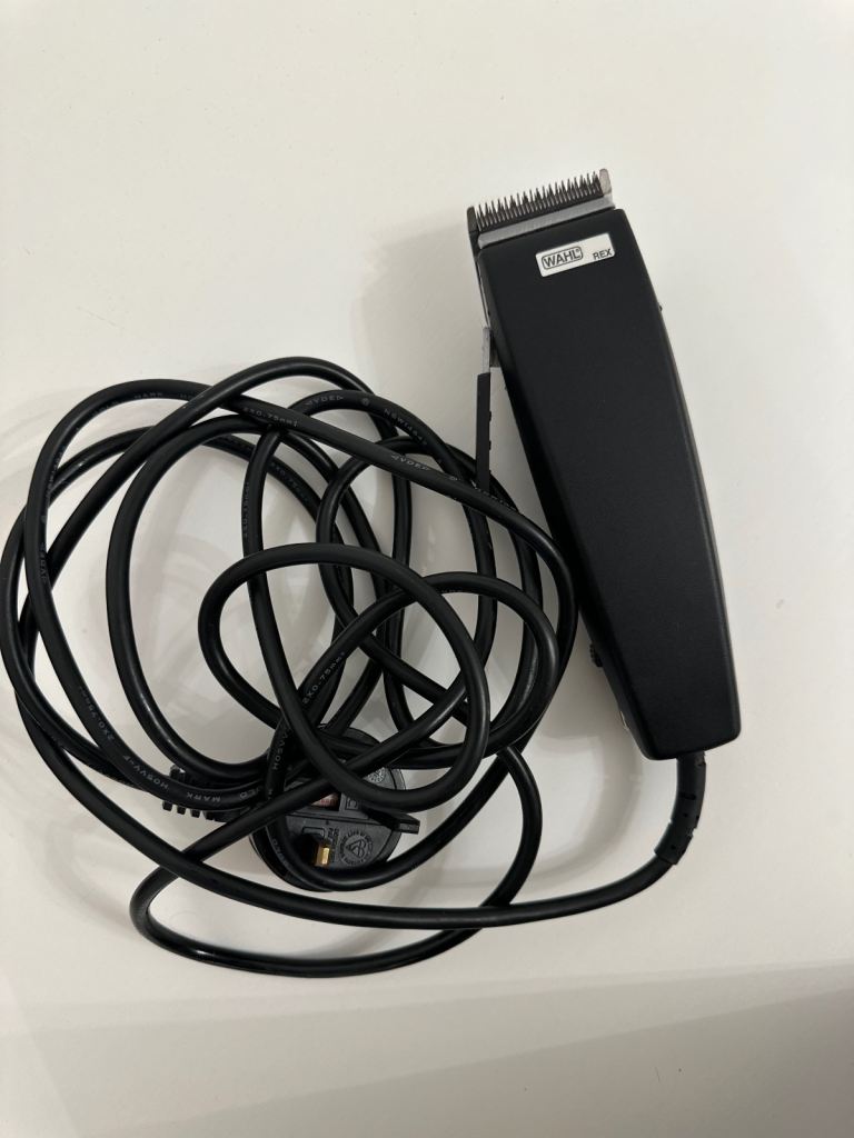 Pet grooming supplies 