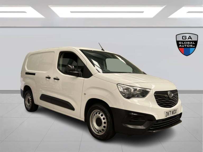 Vauxhall Combo 1.5 Turbo D 2300 Dynamic L2 H1 Euro 6 4dr Diesel Manual