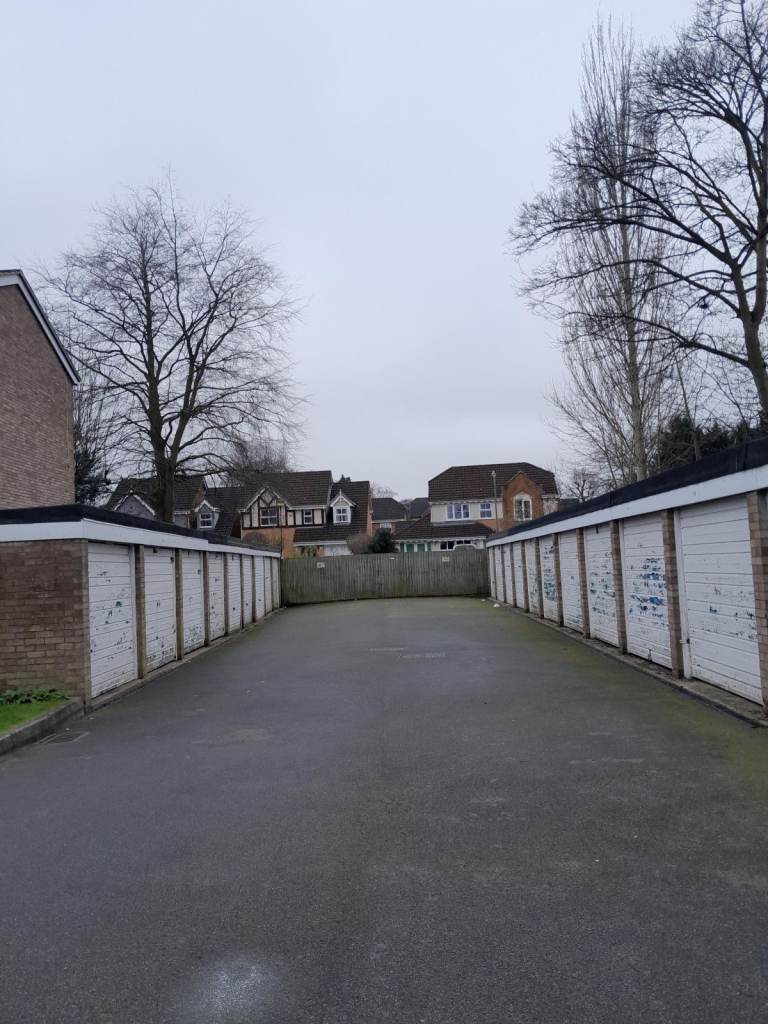 Secure Garage to rent Moseley Birmingham B13 9DL