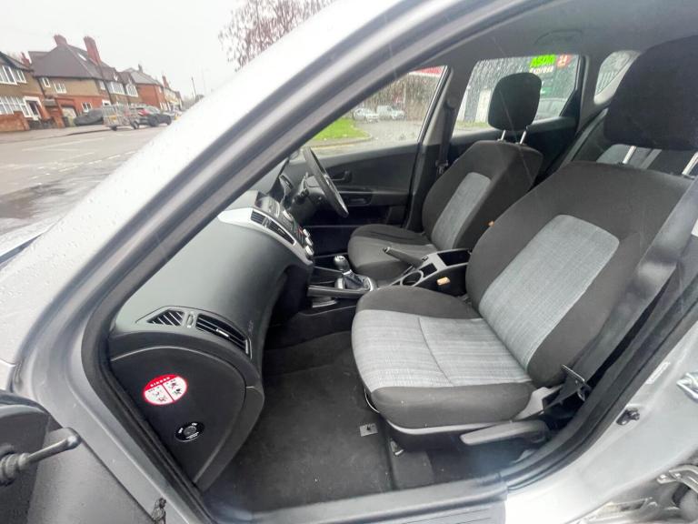 2010 Kia Ceed 1.6 CRDi 1 Euro 4 (s/s) 5dr HATCHBACK Diesel Manual