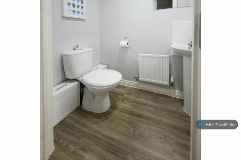 3 bedroom house in Woodhouses Avenue, Audenshaw, Manchester, M34 (3 bed) (#2684593)