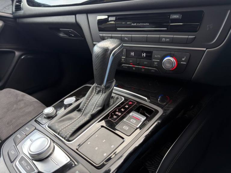 2015 Audi A6 Avant 2.0 TDI ultra Black Edition Estate 5dr Diesel S Tronic Euro 6 (s/s) (190 ps Es...