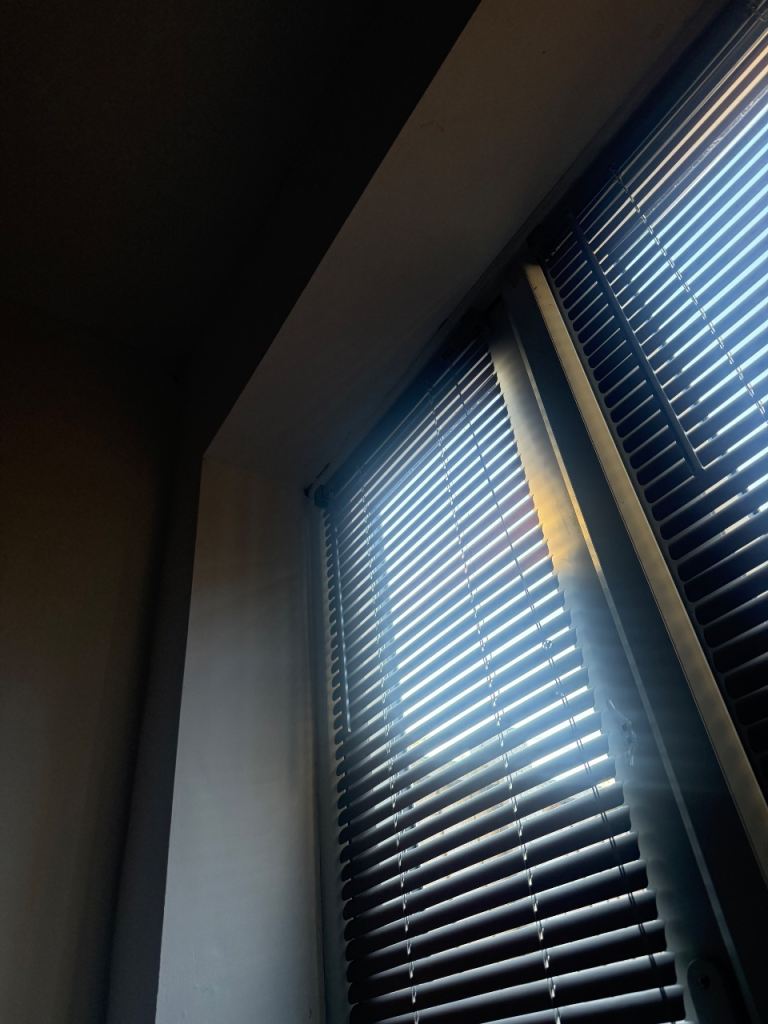 1 double bedroom for a couple or 2 females 