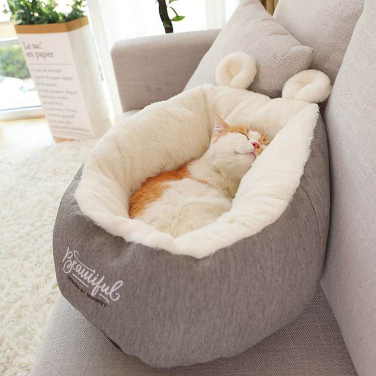 Cosy Grey Pet Bed with Fluffy Ears - Excellent Condition
