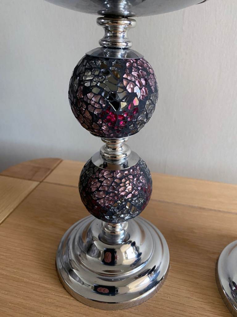 Set of two candlesticks