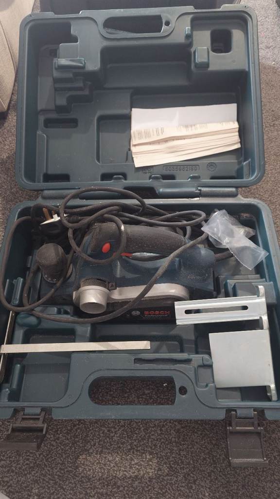 Bosch Professional 26 82 planer 