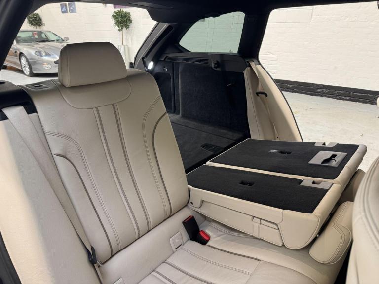  BMW 5 Series 3.0 530d M Sport Touring 5dr Diesel Auto xDrive Euro 6 (s/s) (265 ps) Diesel Automatic