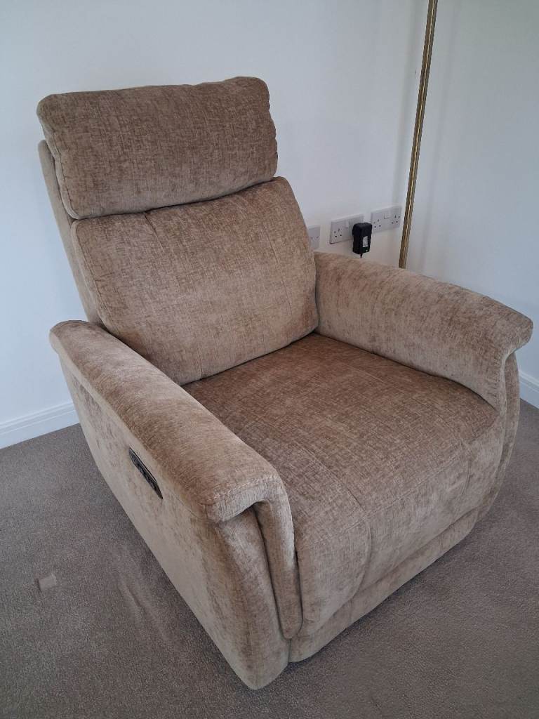 Electric reclining armchair 
