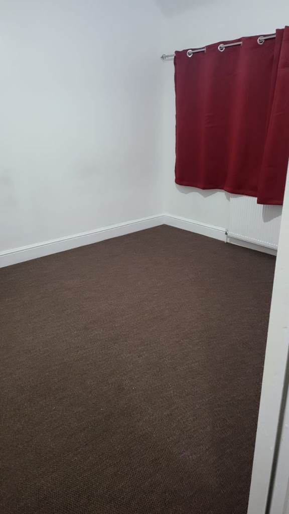 Double room near ladymargret road