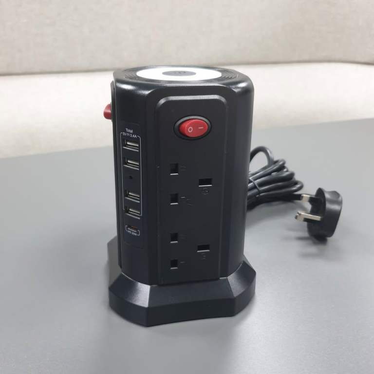 NEW Tower 240V Extension Lead with USB B & C Slots and Night Light, 3 Metre Cable