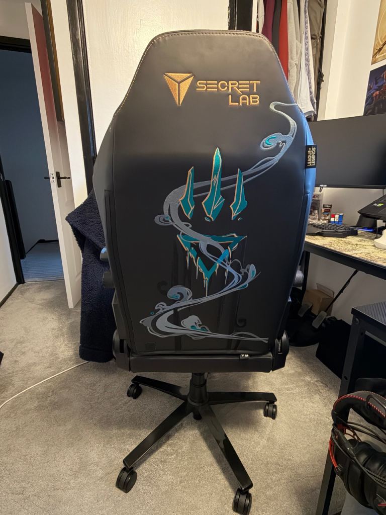 Secret Lab TITAN Evo plus Technogel Armrests