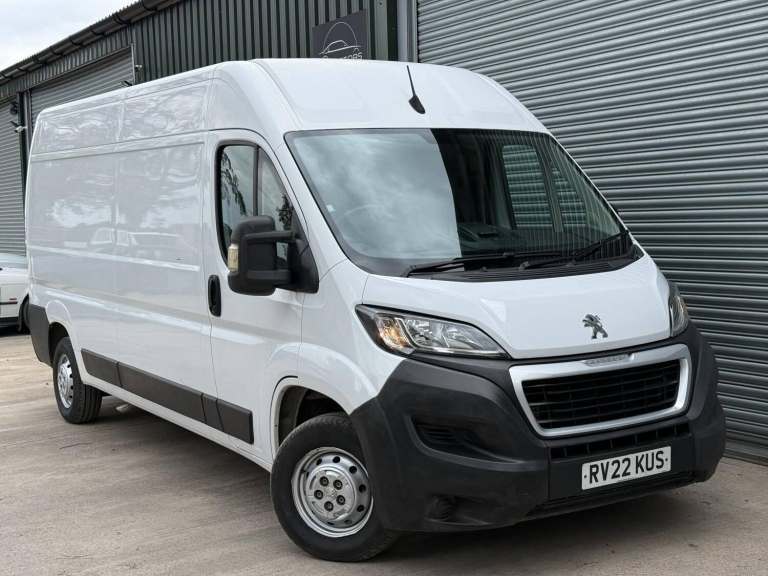 PEUGEOT BOXER 2.2 BlueHDi 335 Professional 2022