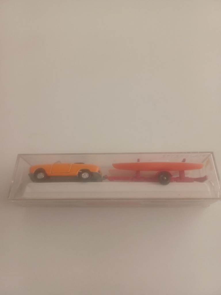 Majorette Diecast Car and Kayak Trailer Set model 331