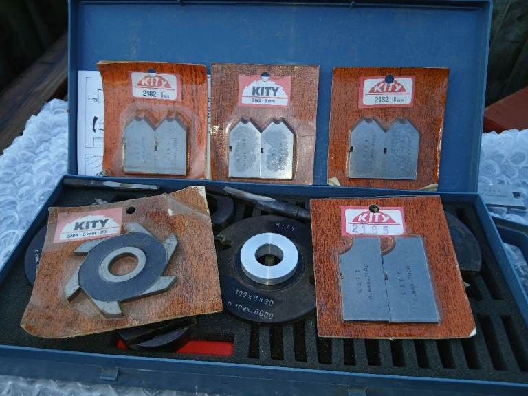 KITY SPINDLE MOULDER CUTTER BLOCK & CUTTERS