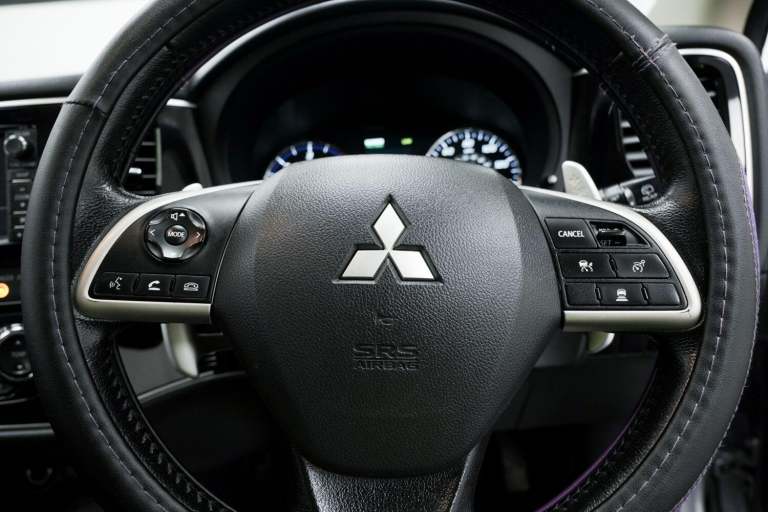 2013 Mitsubishi Outlander 2.2 DI-D GX5 5dr Auto ESTATE DIESEL Automatic