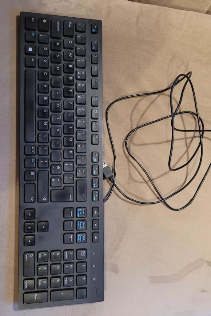 DELL wired computer keyboard with USB plug