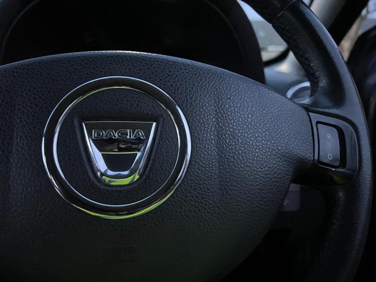 2015 Dacia Duster 1.5 dCi 110 Laureate 5dr HATCHBACK Diesel Manual