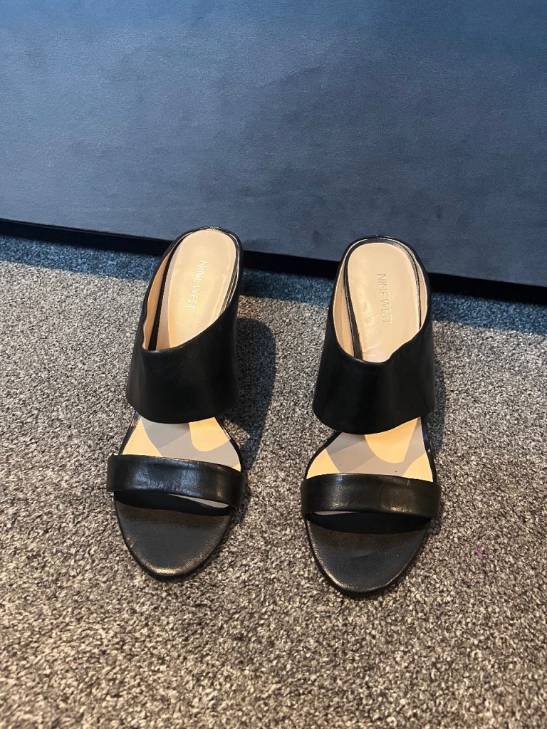 Nine West Black Cut-Out Heels – UK 6.5 – Elegant Design