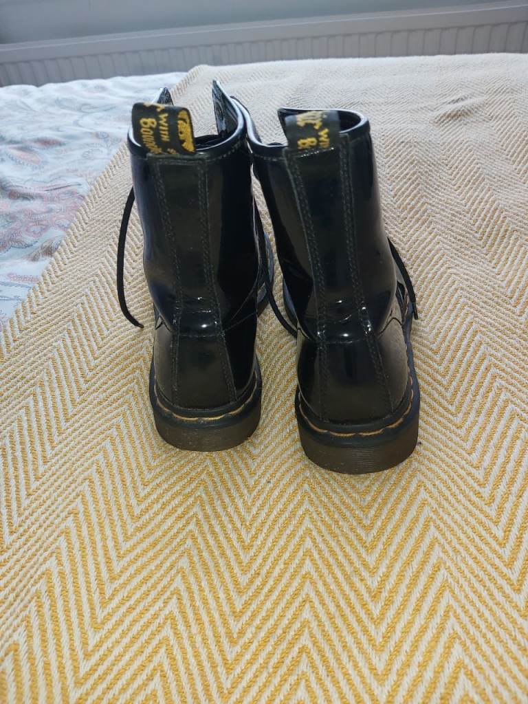 Doc Martins boots size 6