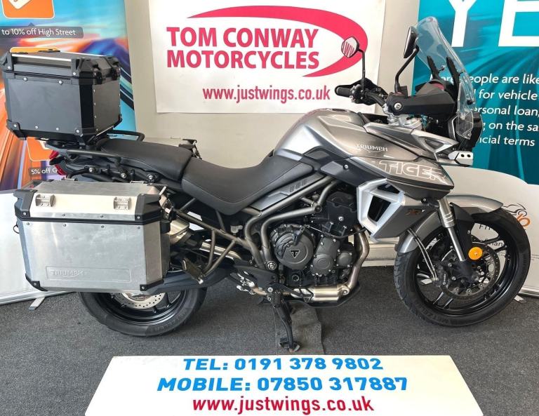 TRIUMPH TIGER 800 XRT, 2019(19),2 OWNERS, 11.042 MILES, FSH, FULL LUGGAGE, £6995
