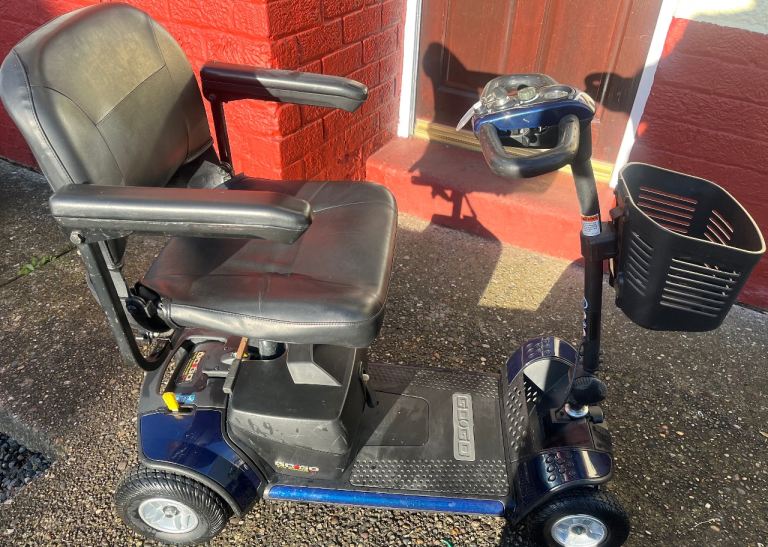 Mobility Scooter with 2 New Batteries 