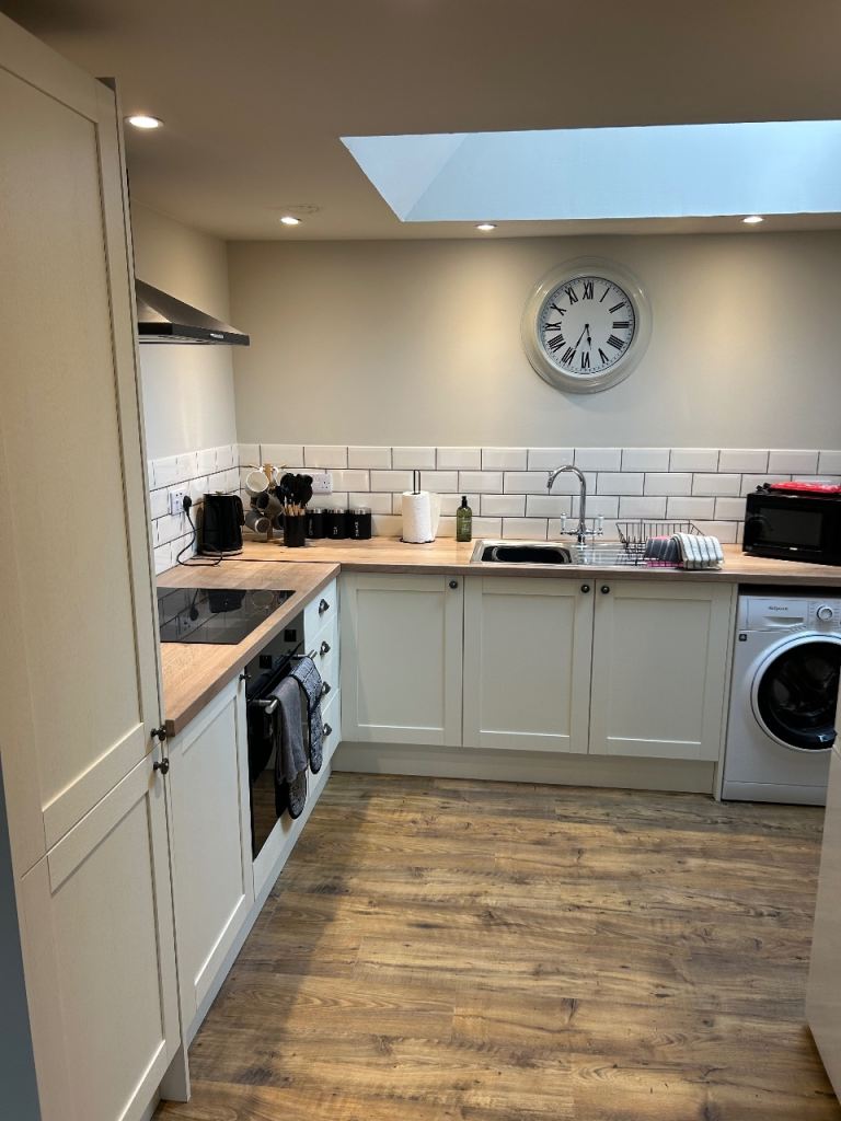 Work accommodation 2,3 and 4 bedroom properties 