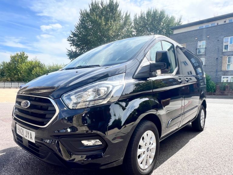 FORD TRANSIT CUSTOM 280 LIMITED ECOBLUE L1H1 SWB BLACK , NO VAT , HDD SCREEN