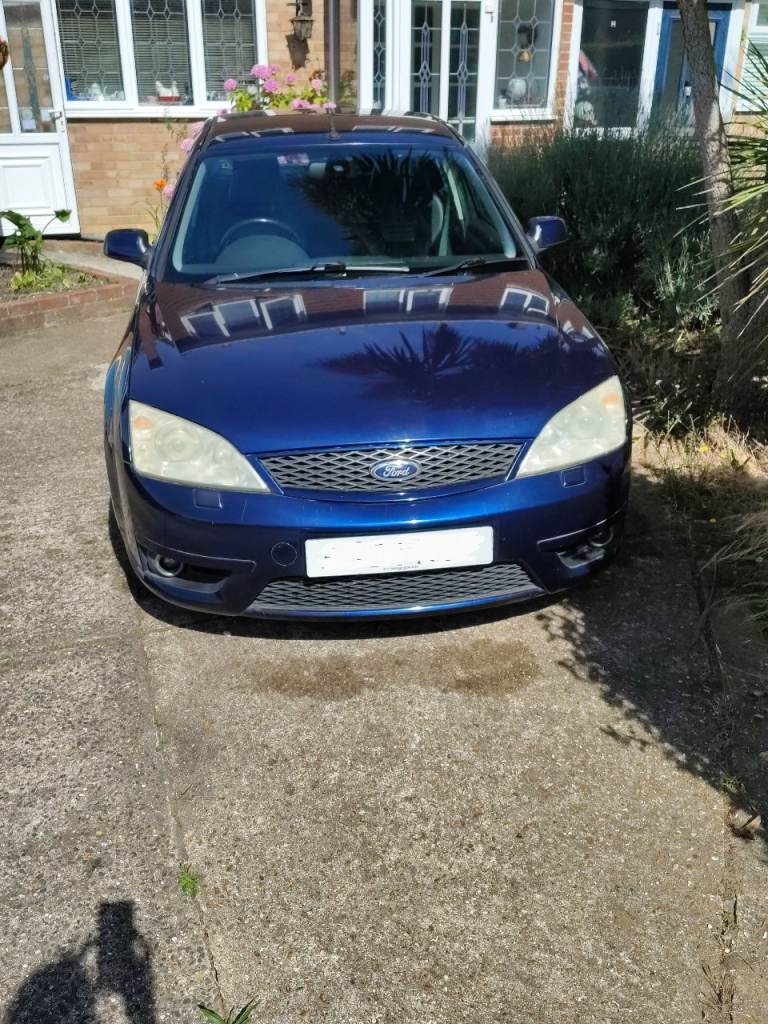 Ford, MONDEO, Saloon, 2004, Manual, 2967 (cc), 4 doors