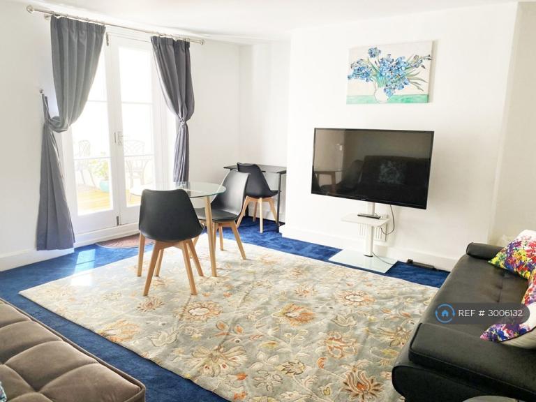 1 bedroom flat in Lansdowne Place, Hove, BN3 (1 bed) (#3006132)